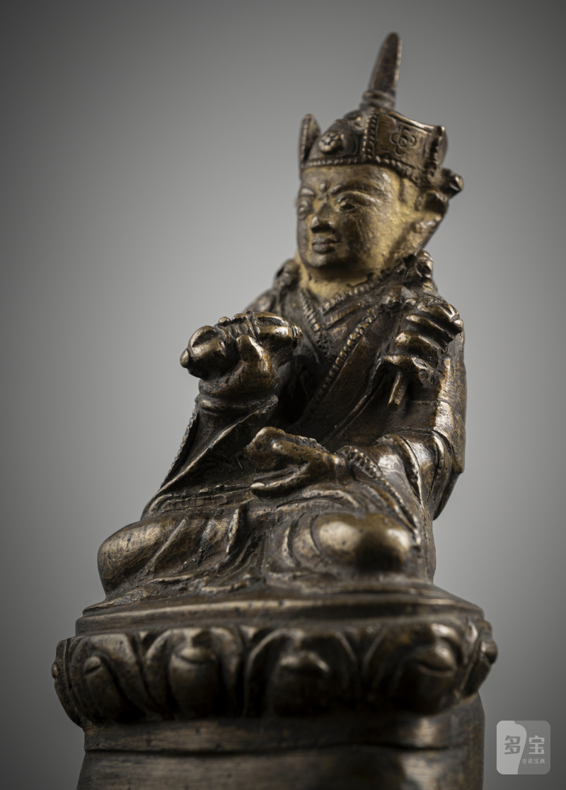 A BRONZE FIGURE OF PADMASAMBHAVA - 图5